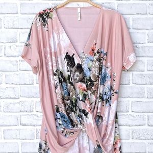💜 New Floral Wrap Top
